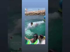 Escorregador inflável para iate de equipamentos de recreio aquático em PVC de 0,9 mm, tamanho personalizado